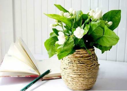 DIY Kraft Paper Decorated Flower Vase 6