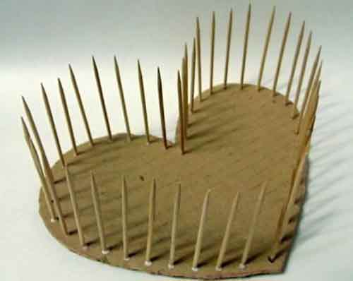 DIY Pretty Yarn Woven Heart Shaped Basket 1