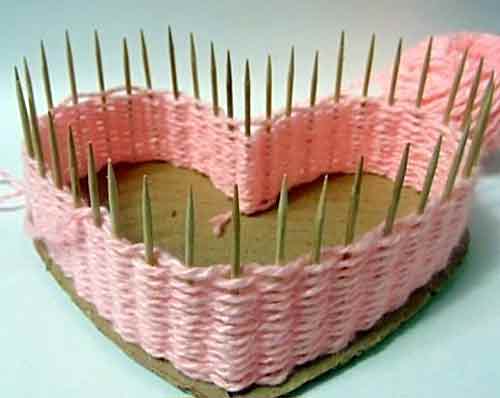 DIY Pretty Yarn Woven Heart Shaped Basket 3