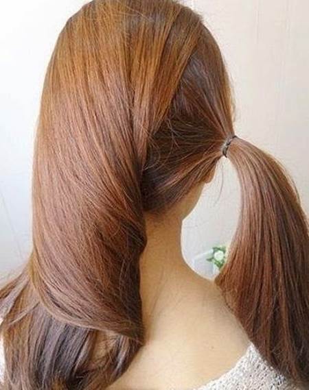 DIY Easy Twisted Side Ponytail Hairstyle 2