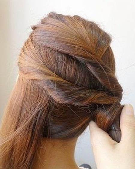 DIY Easy Twisted Side Ponytail Hairstyle 5