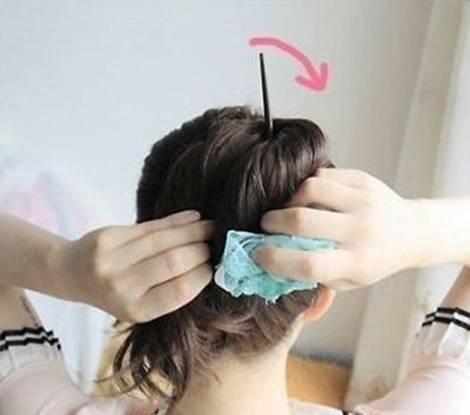 DIY Easy Updo Hairstyle with a Chopstick 5