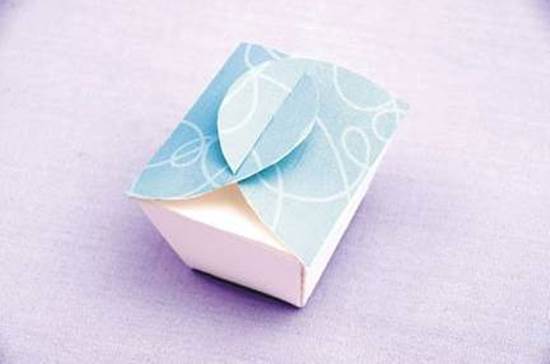 DIY Simple Cute Gift Box 7
