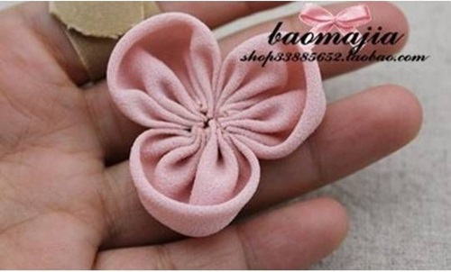 DIY Beautiful Fabric Flower Hair Clip 5