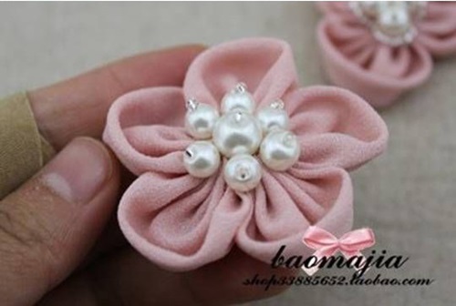 DIY Beautiful Fabric Flower Hair Clip 9